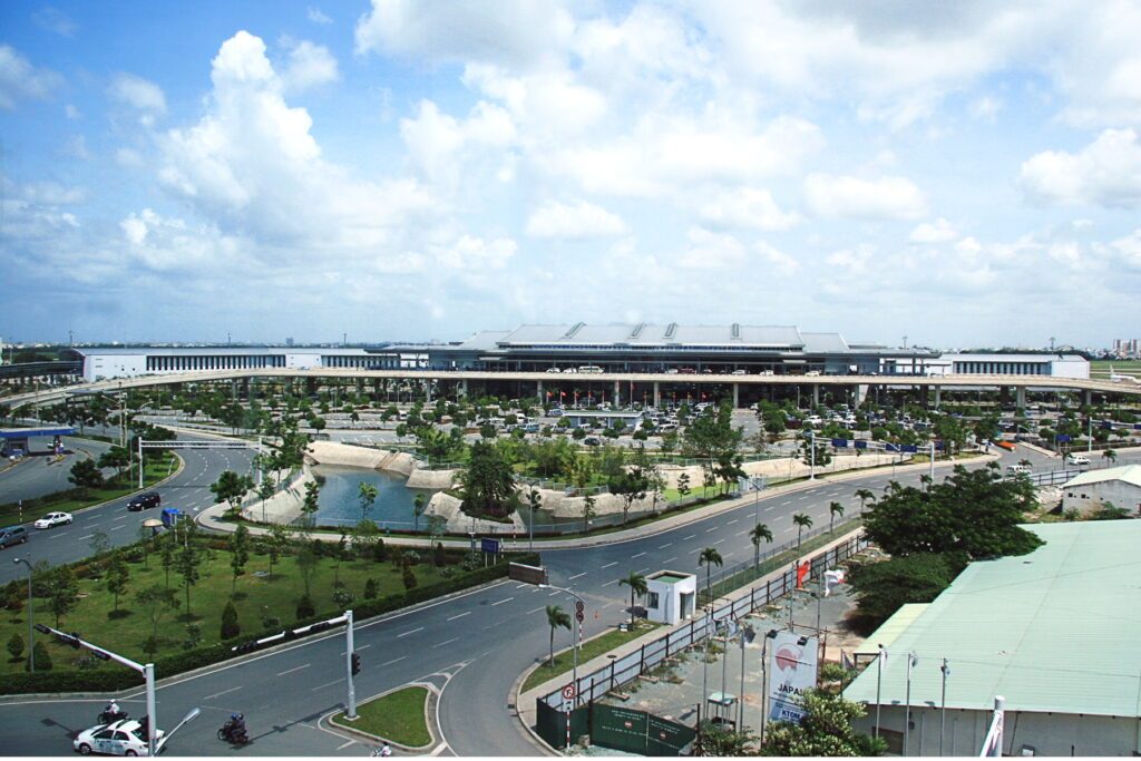 Sân bay quốc tế Tân Sơn Nhất – TP.HCM